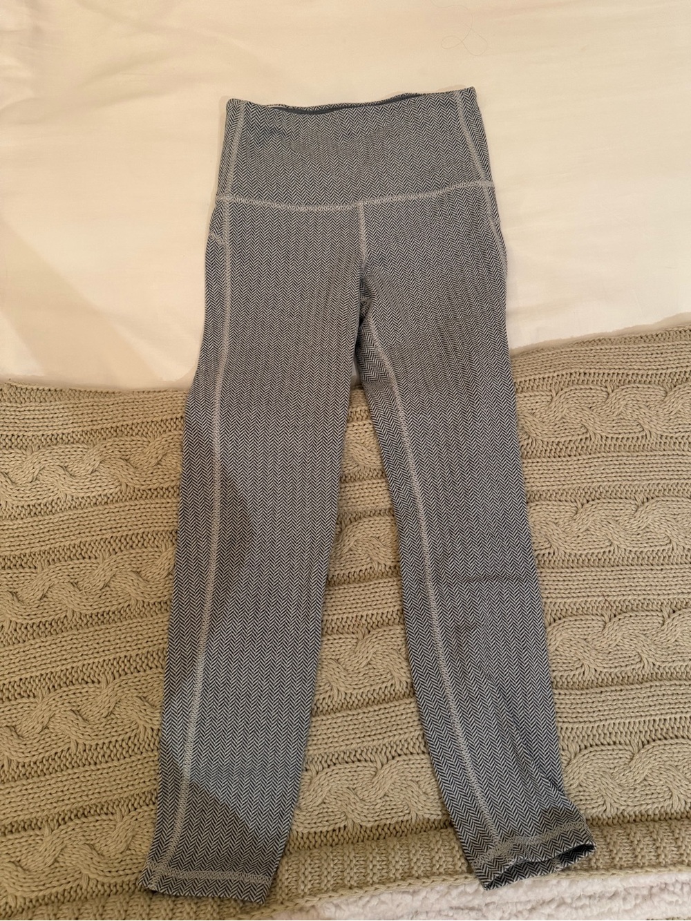 GAP athletic leggings